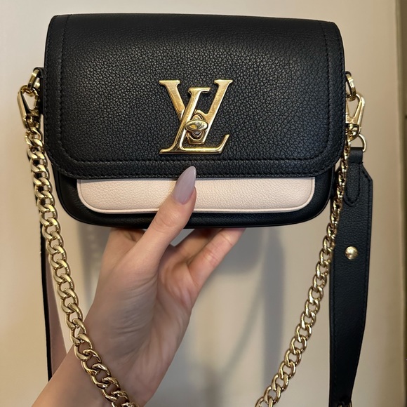 LOUIS VUITTON LOCKME TENDER - Picture 9 of 11